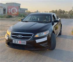 Ford Taurus